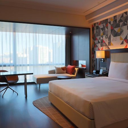 Renaissance Beijing Capital Hotel Екстериор снимка