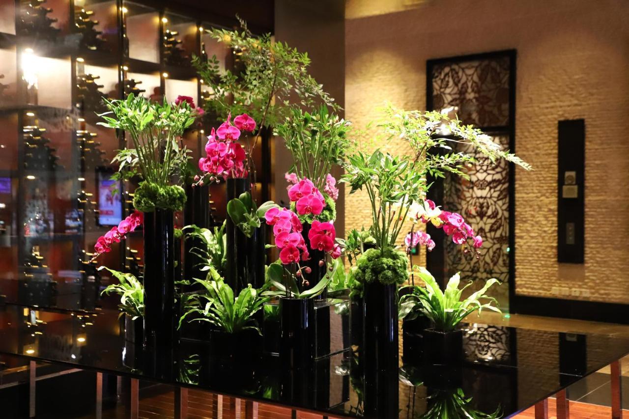 Renaissance Beijing Capital Hotel Екстериор снимка