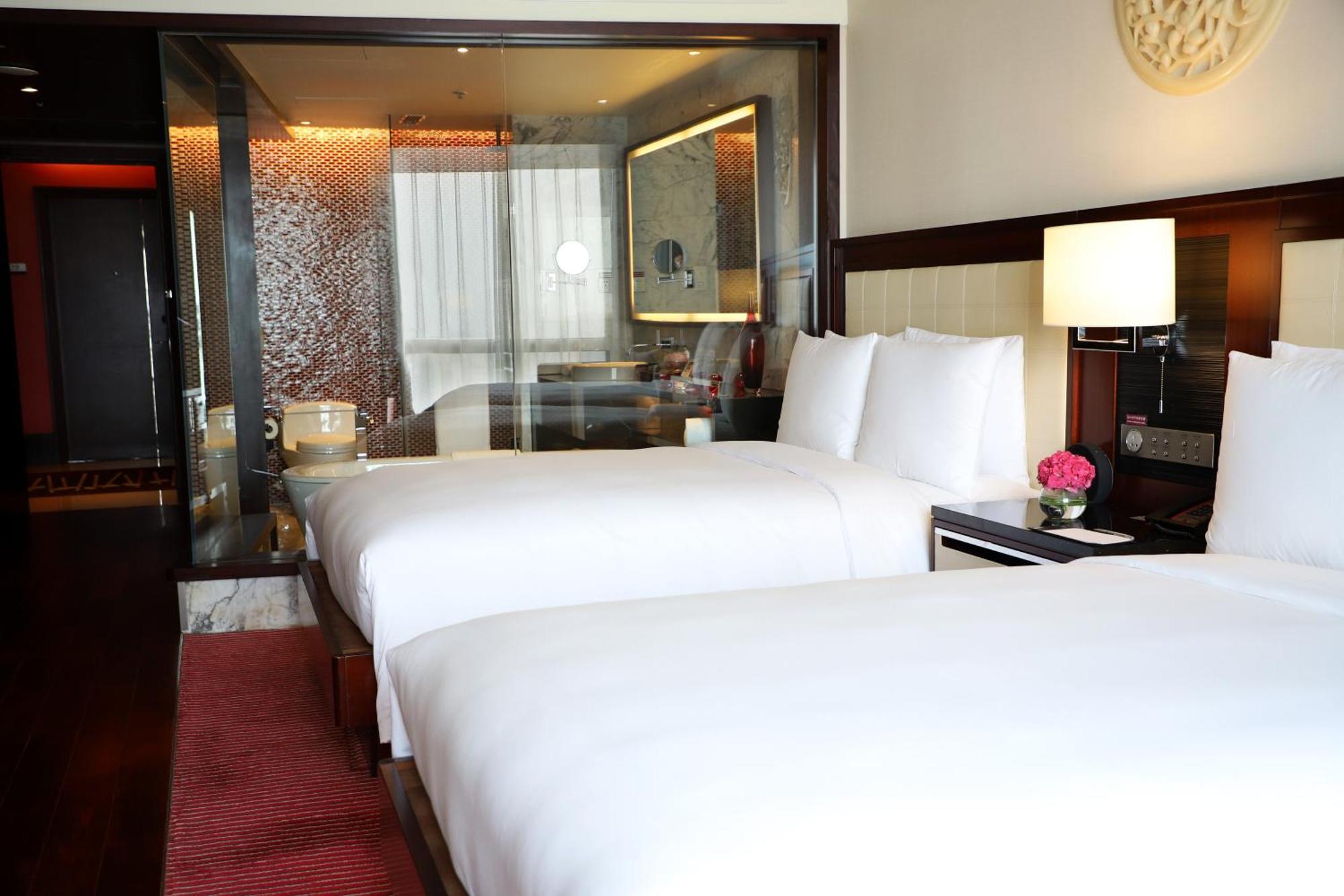 Renaissance Beijing Capital Hotel Екстериор снимка