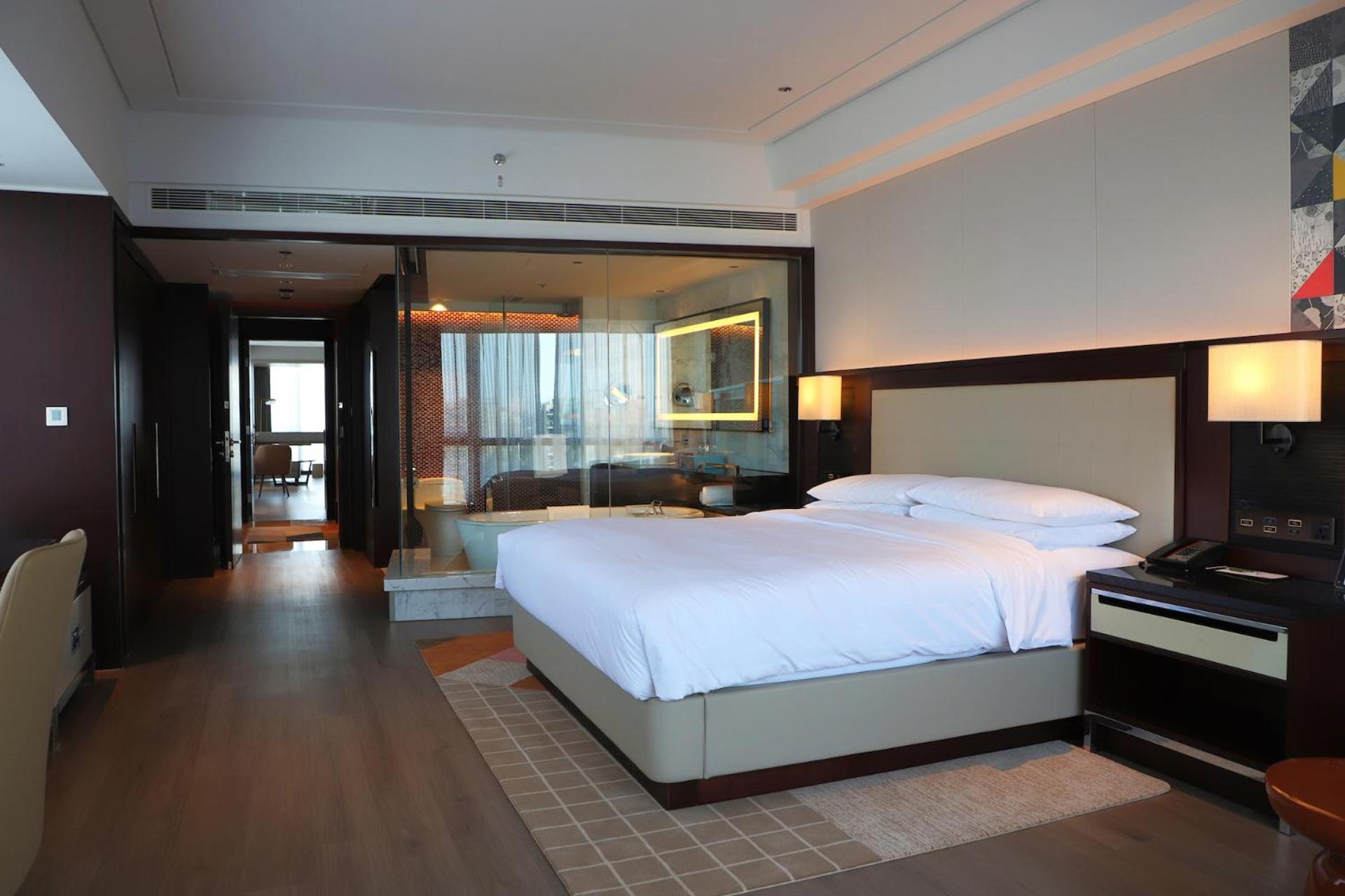 Renaissance Beijing Capital Hotel Екстериор снимка