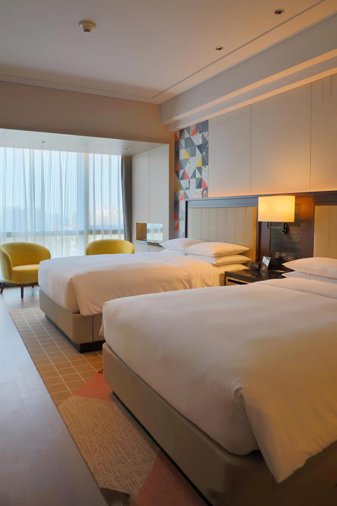 Renaissance Beijing Capital Hotel Екстериор снимка