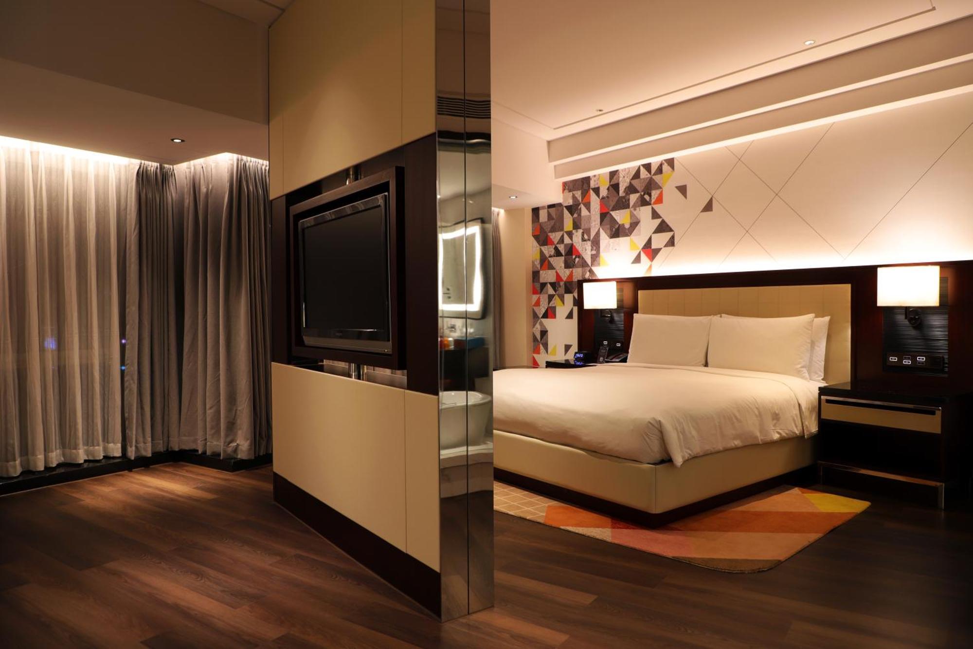 Renaissance Beijing Capital Hotel Екстериор снимка