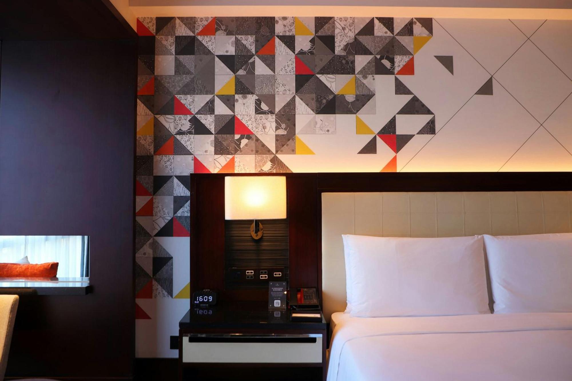 Renaissance Beijing Capital Hotel Екстериор снимка