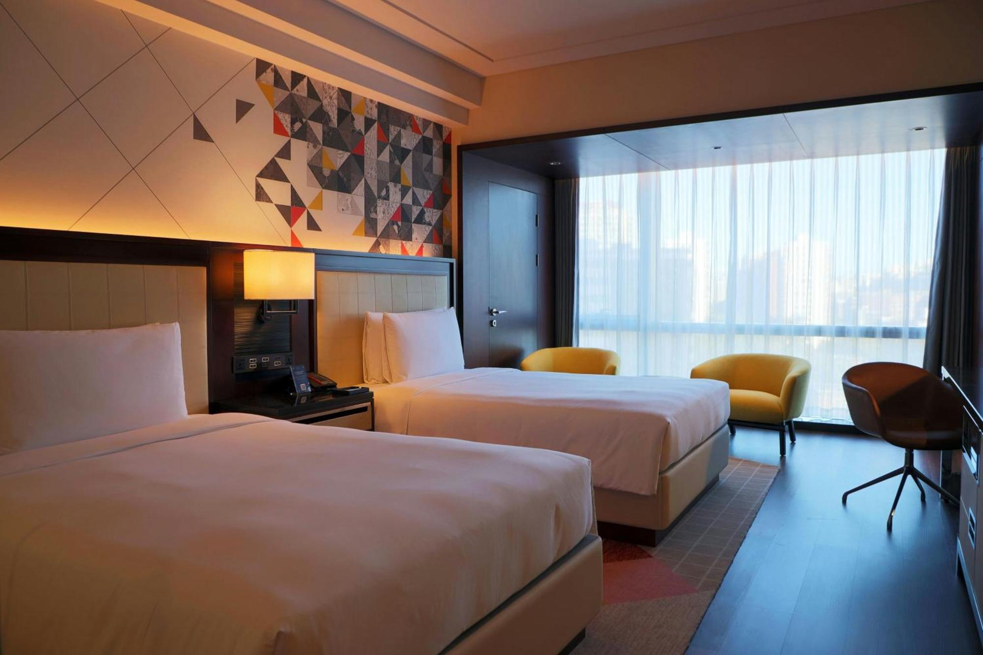 Renaissance Beijing Capital Hotel Екстериор снимка