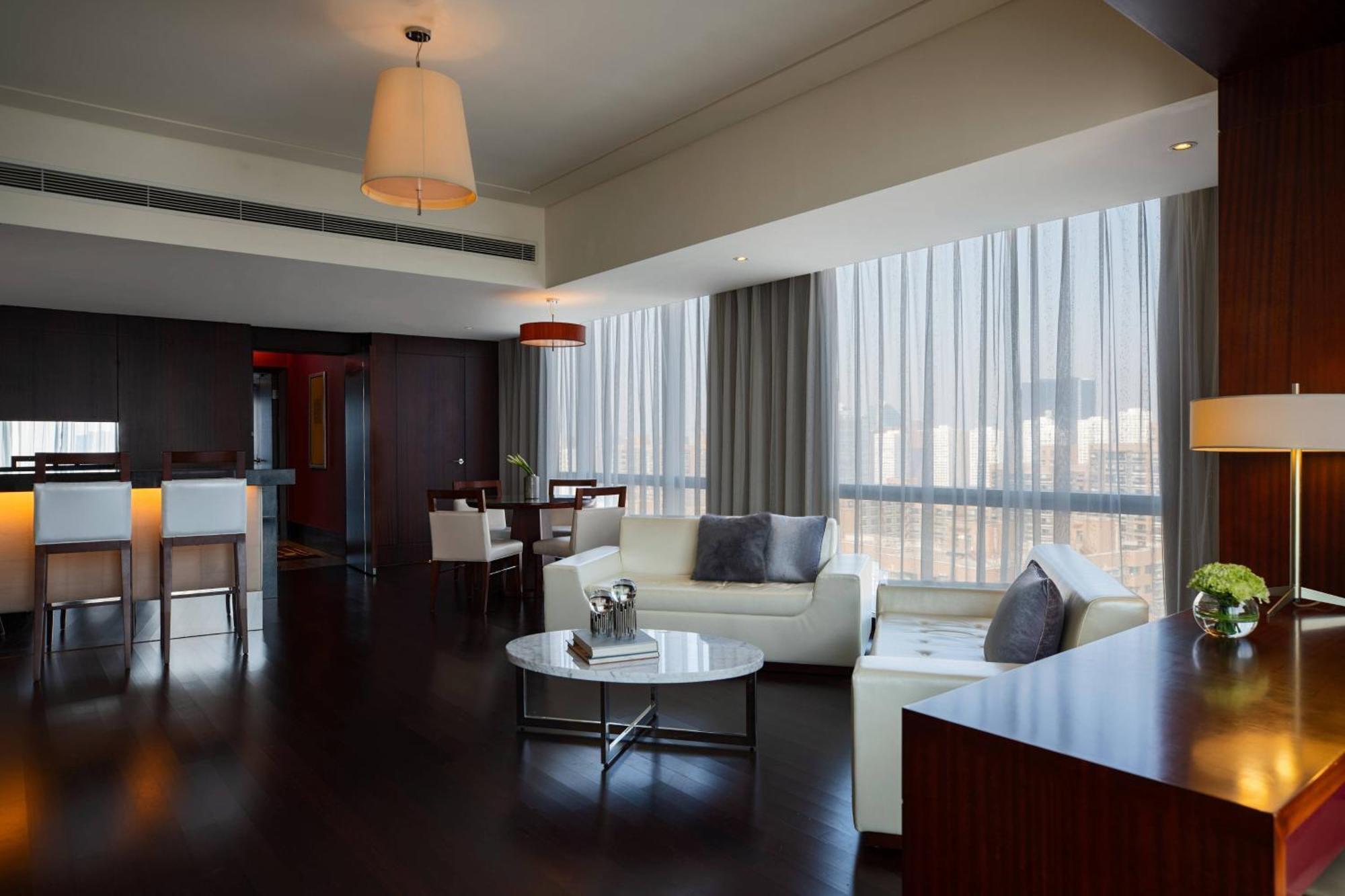 Renaissance Beijing Capital Hotel Екстериор снимка